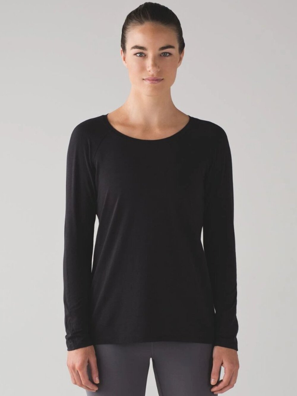 Lululemon Emerald Long Sleeve Crew Neck Black Tee, size S